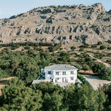 M Mansion * Pefki