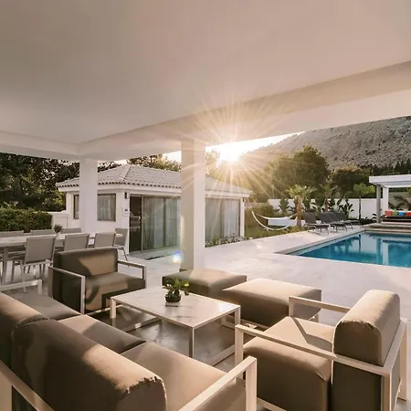 M Mansion
