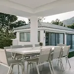 M Mansion Vila