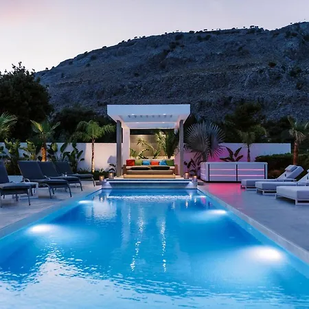 M Mansion *