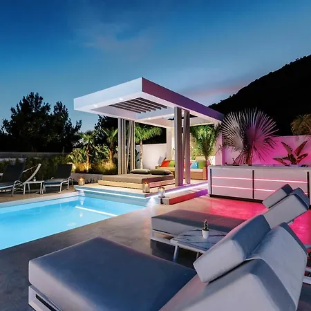 M Mansion Villa Pefki (Rhodes)