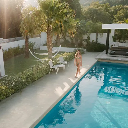 M Mansion Villa Pefki