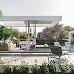 M Mansion * Pefki