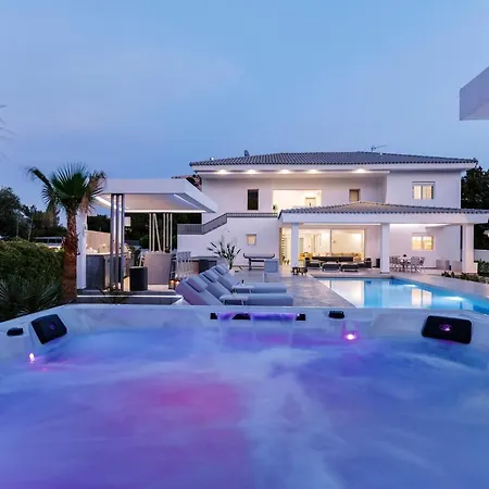 Villa M Mansion *