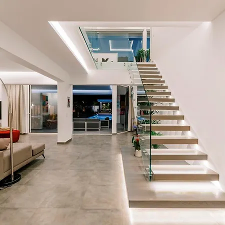 M Mansion Villa Pefki