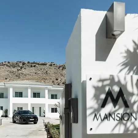 M Mansion * Pefki