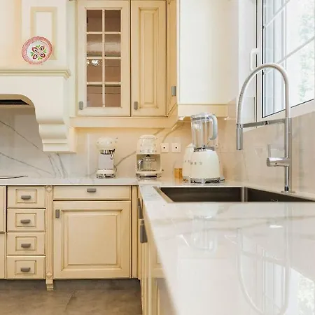 M Mansion ヴィラ *